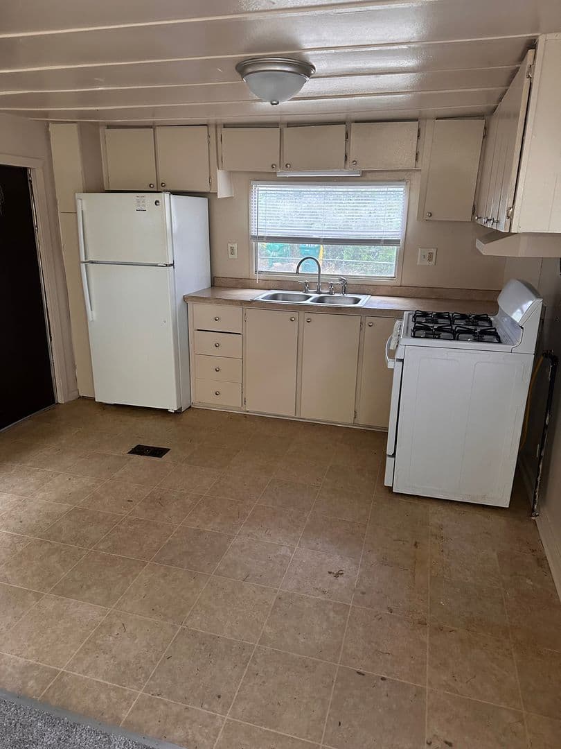 Mary Esther Apartment: 713 Creekwood Road