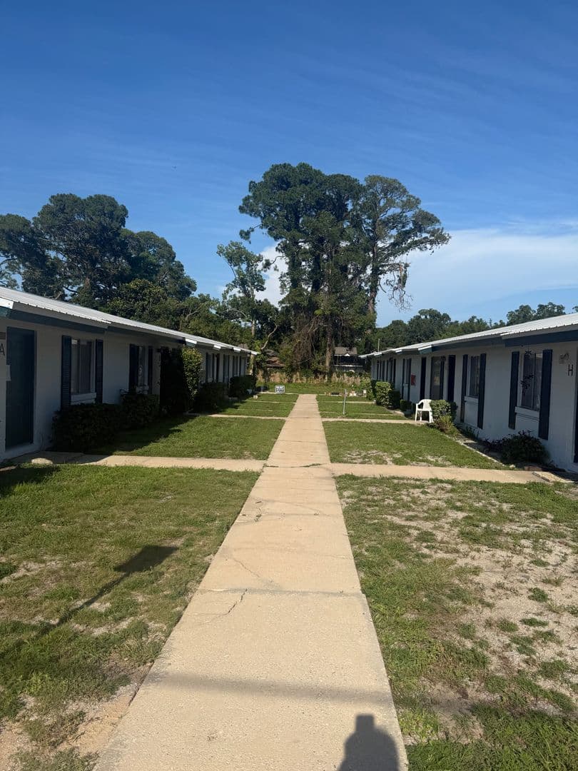 Fort Walton Beach Apartment: 127-133 Alder Avenue