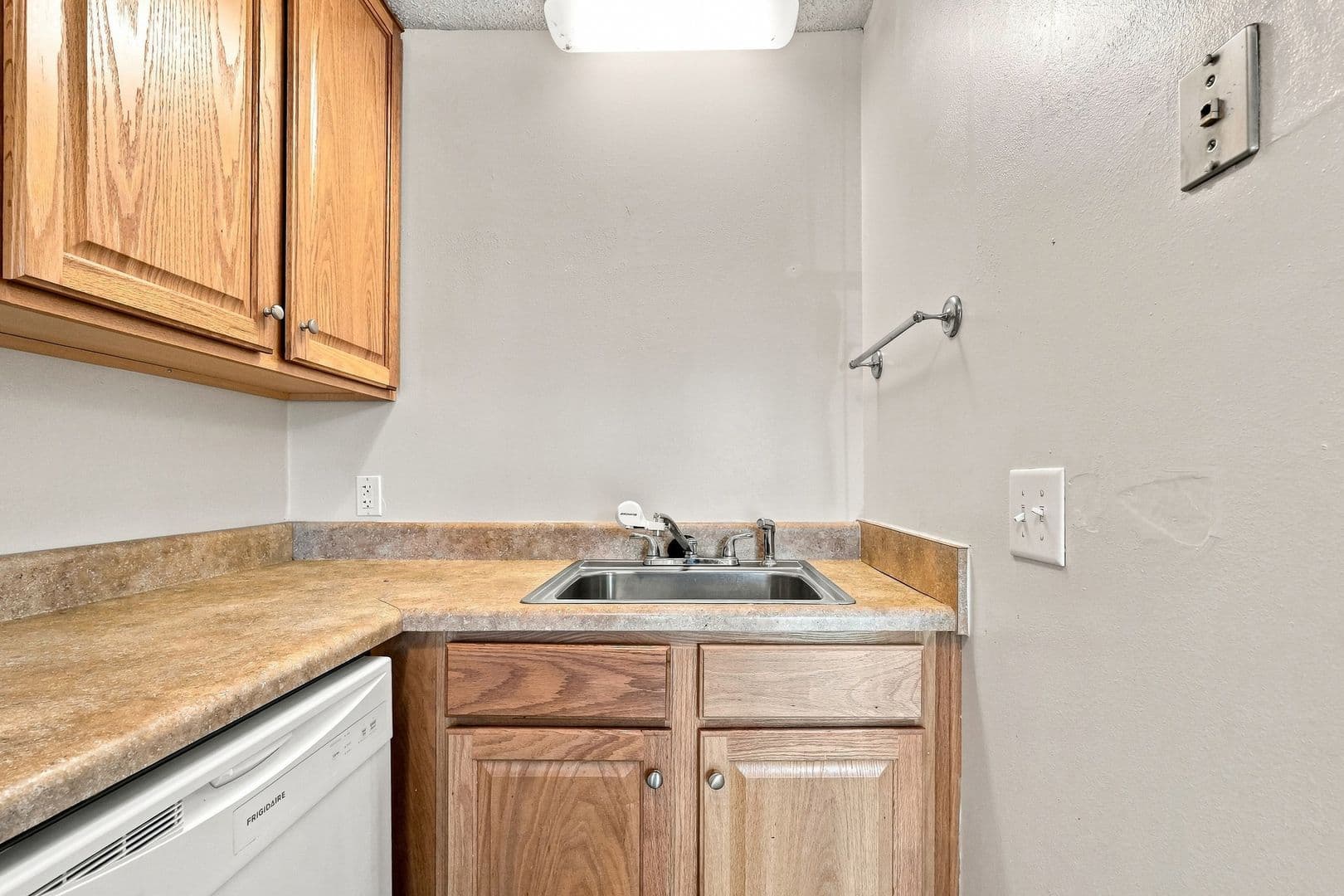 Fort Walton Beach Apartment: 321 Woodrow St. NE