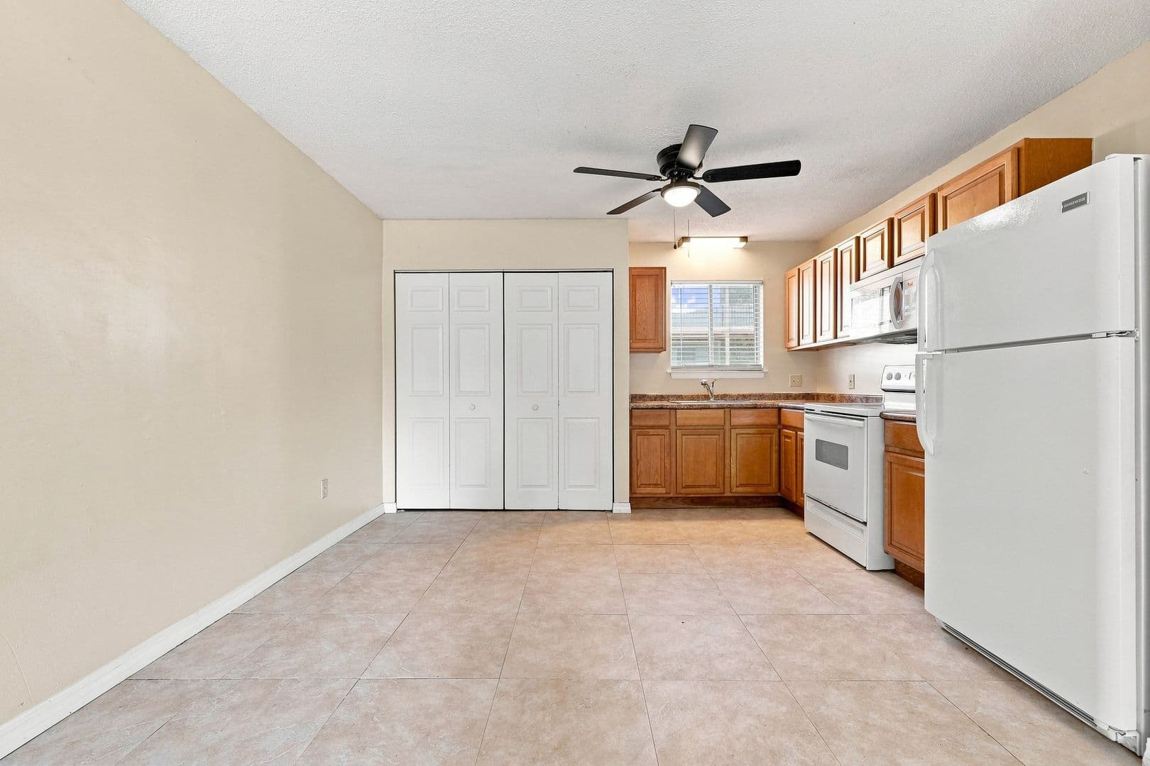 Niceville Apartment: 201 College Boulevard