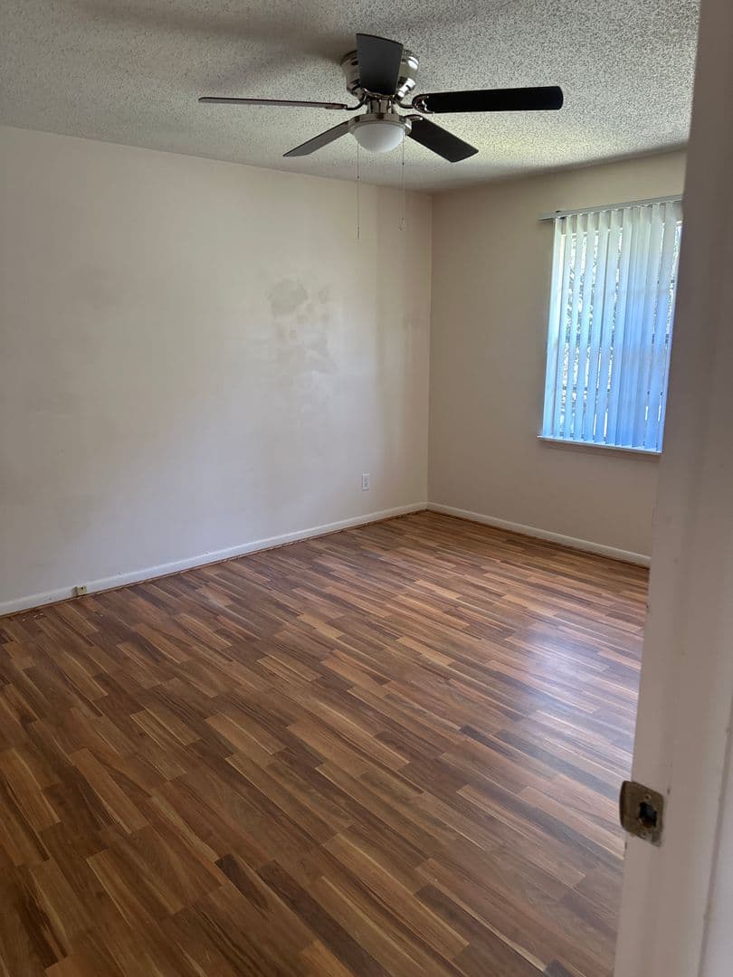 Fort Walton Beach Apartment: 321 Woodrow St. NE