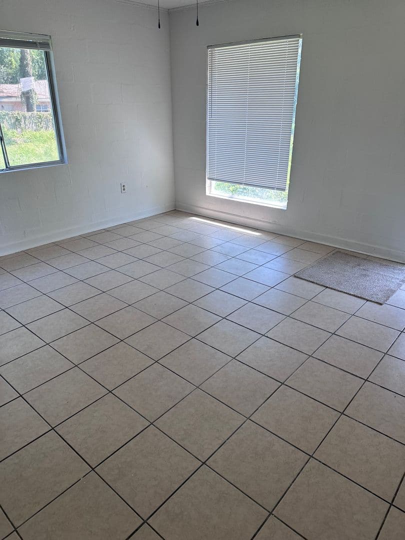 Fort Walton Beach Apartment: 127-133 Alder Avenue
