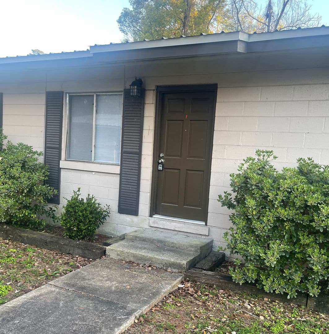 Fort Walton Beach Apartment: 127-133 Alder Avenue