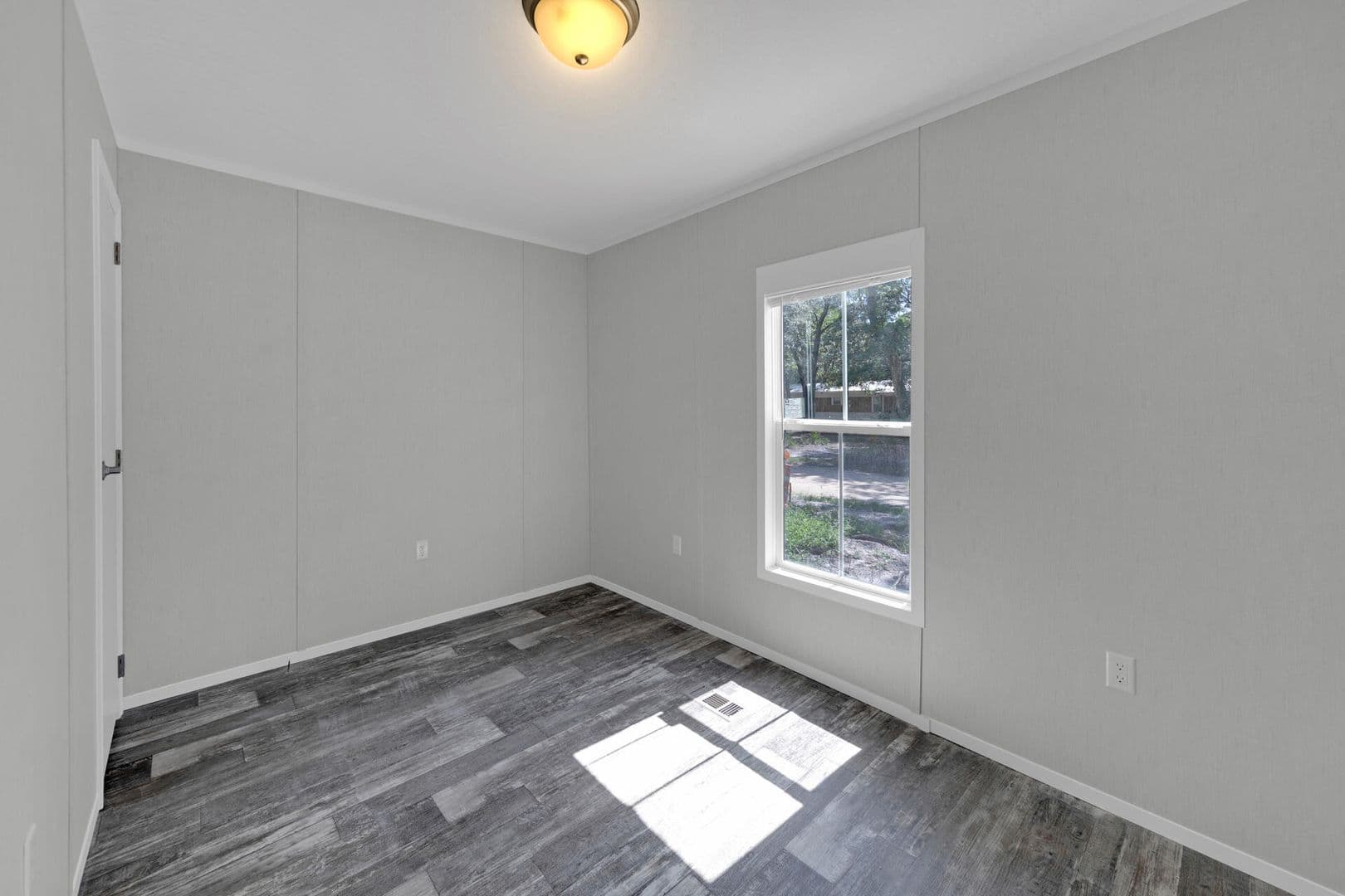 Fort Walton Beach Apartment: 703 Dale Place - Unit A