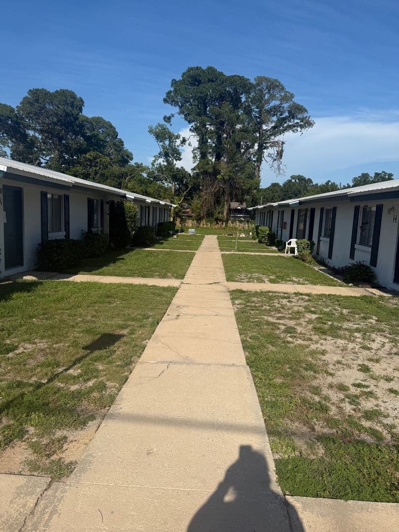 Fort Walton Beach Apartment: 127-133 Alder Avenue