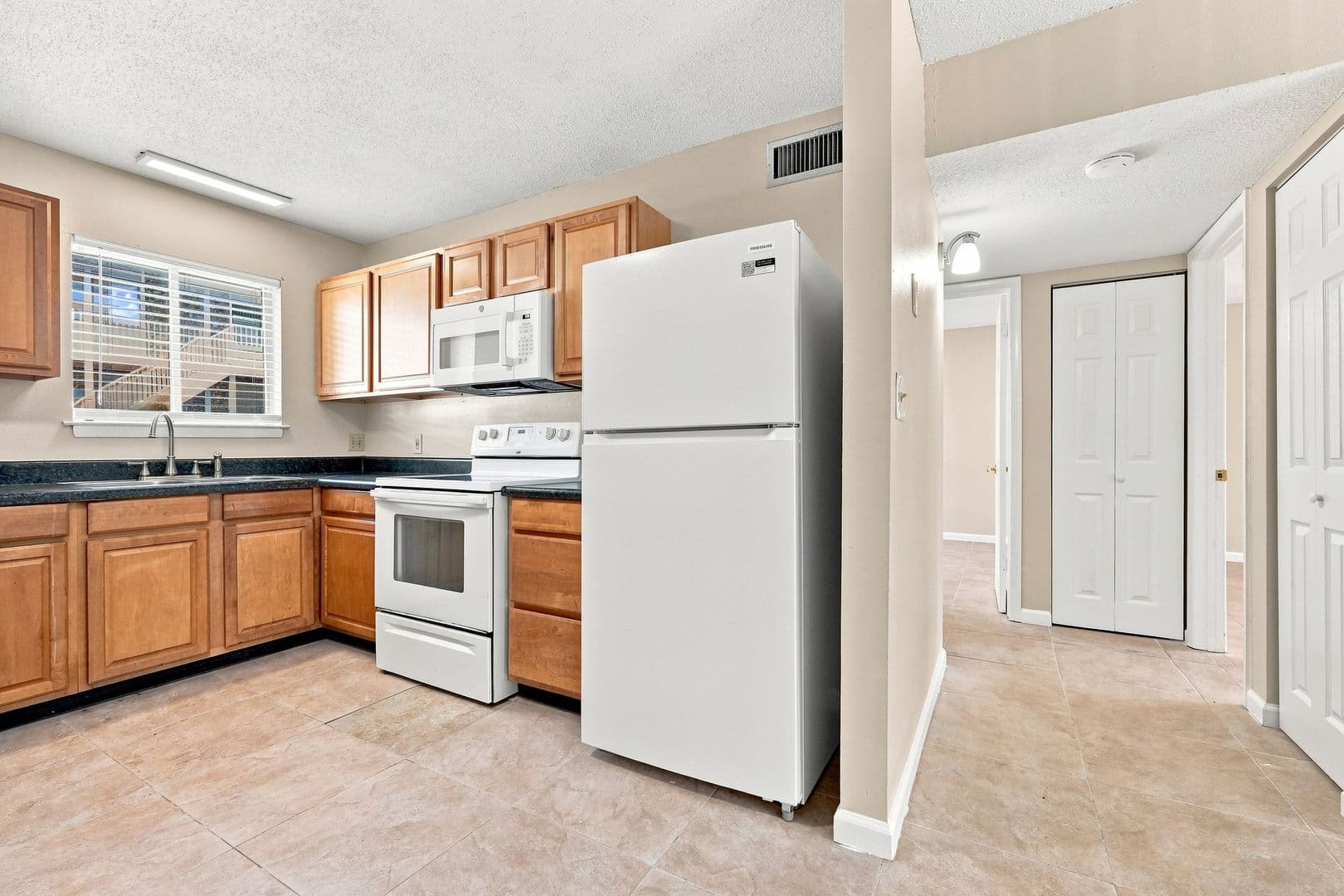 Niceville Apartment: 201 College Boulevard