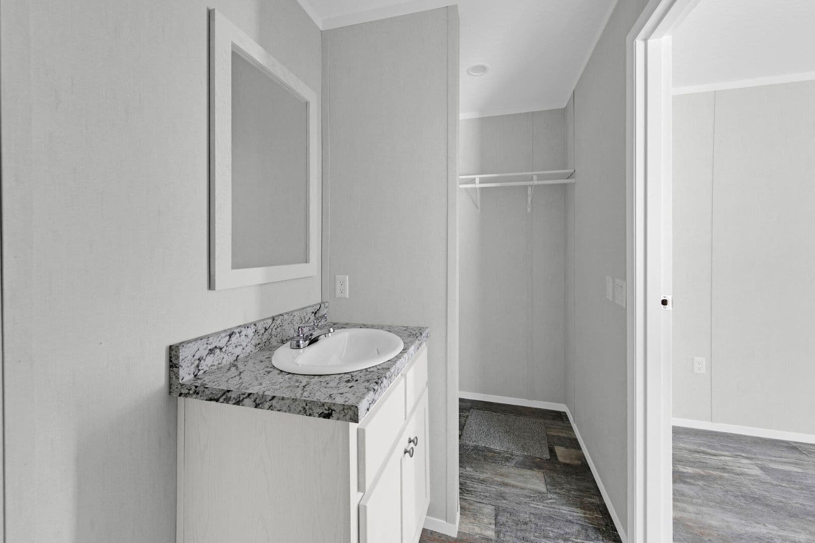 Fort Walton Beach Apartment: 703 Dale Place - Unit A