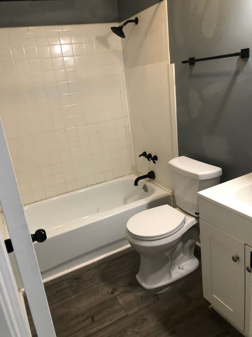 Fort Walton Beach Apartment: 127-133 Alder Avenue