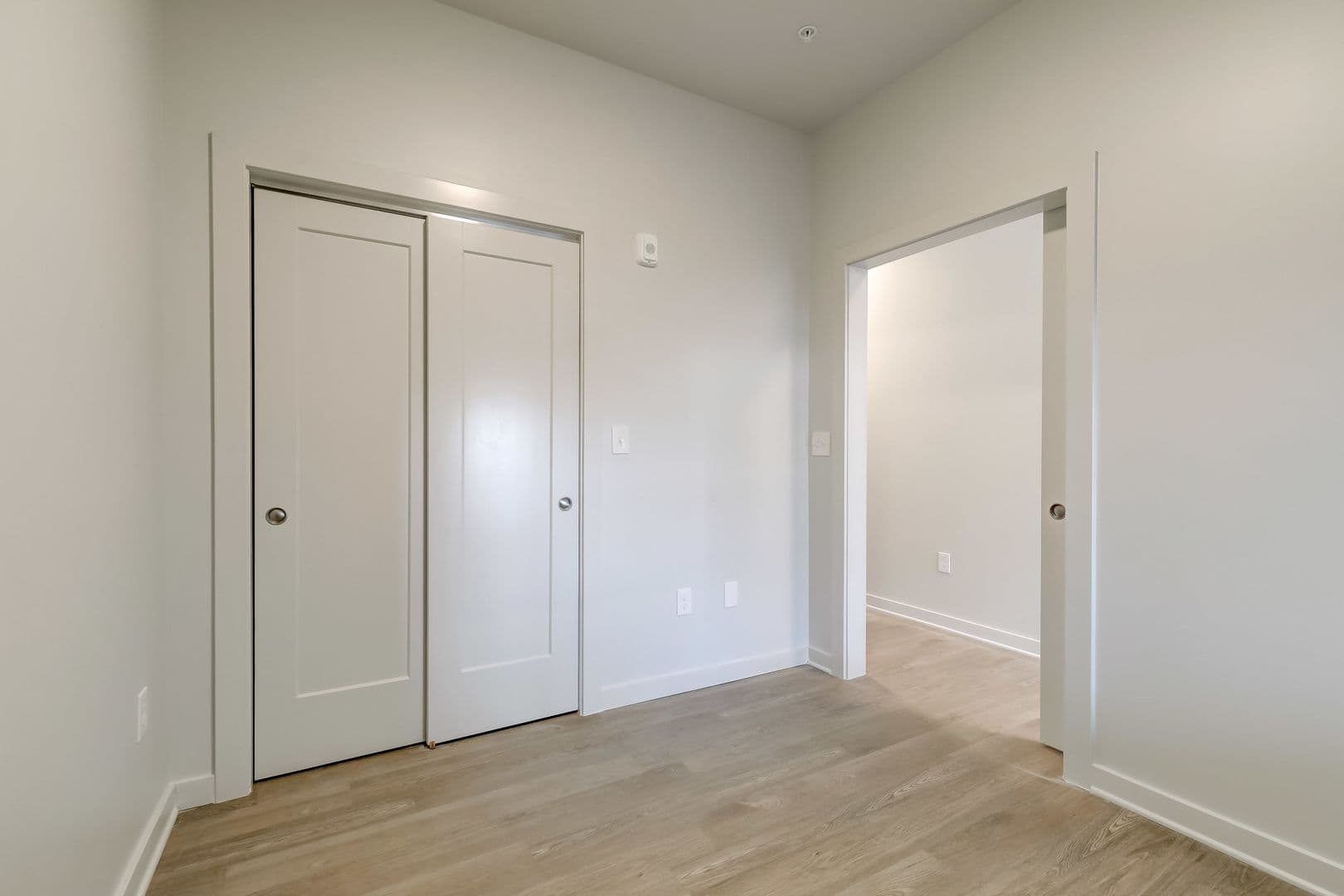 Baltimore Apartment: 115 W Hamburg