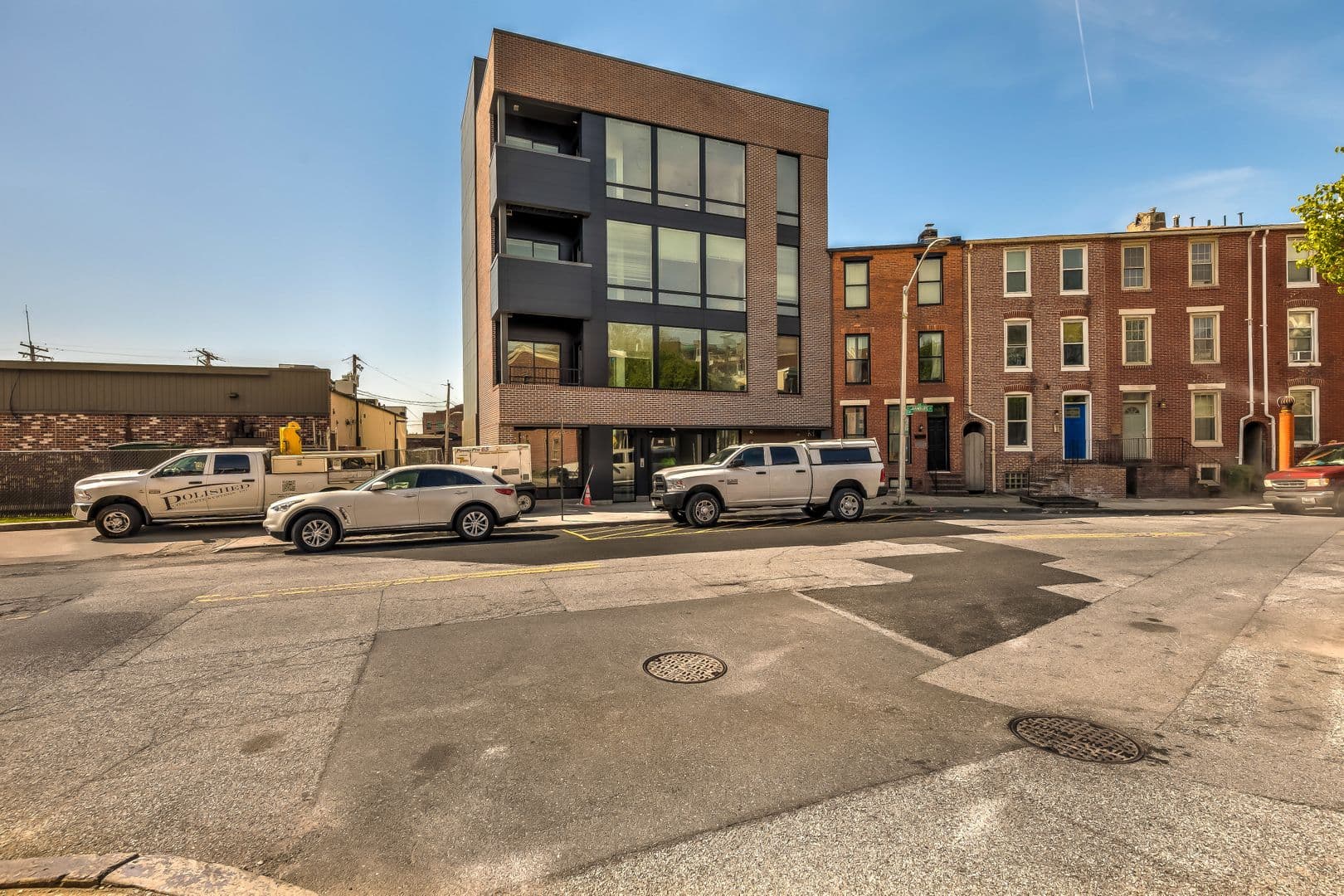 Baltimore Apartment: 115 W Hamburg