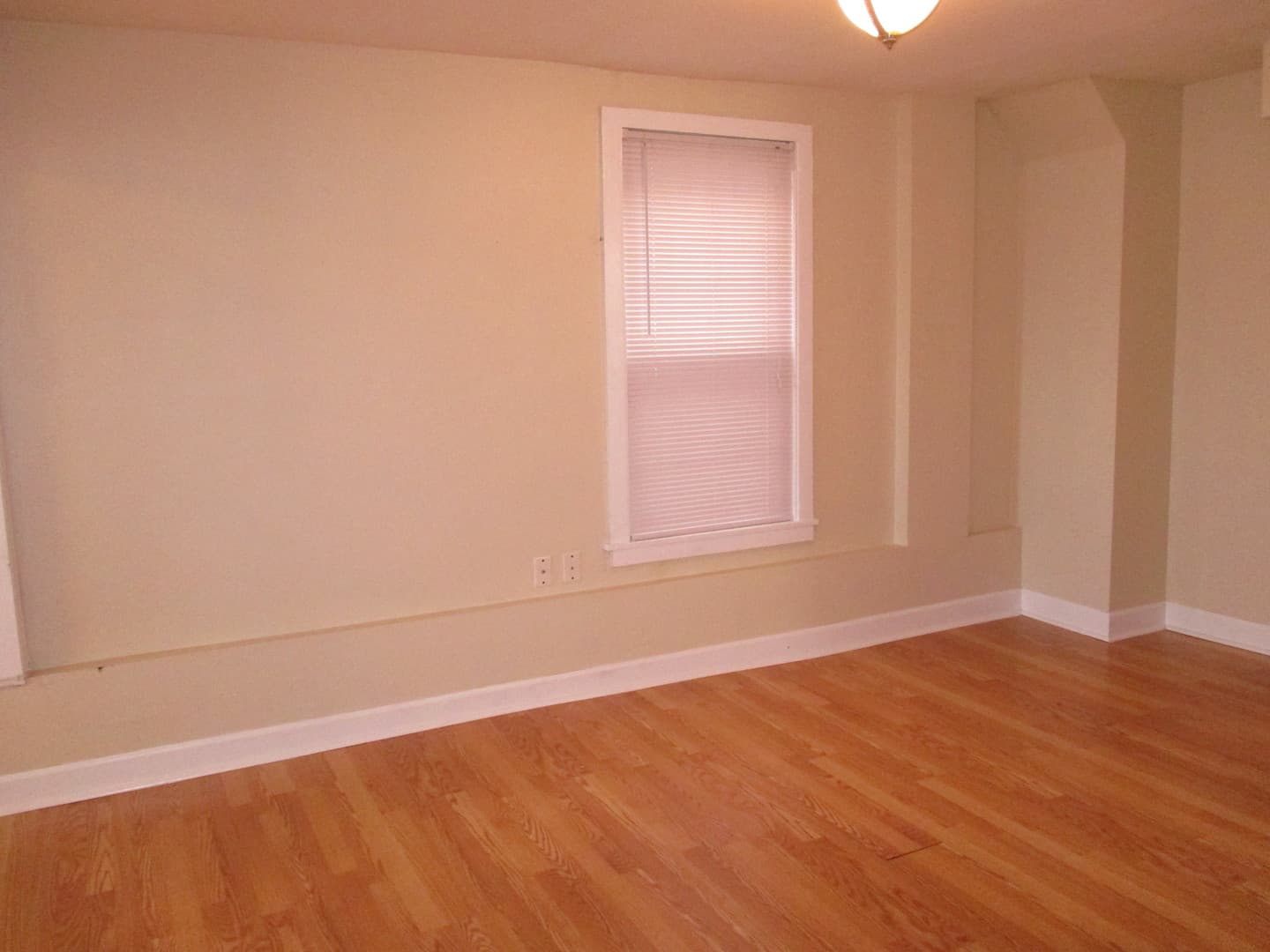 Baltimore House: 3539 Falls Rd