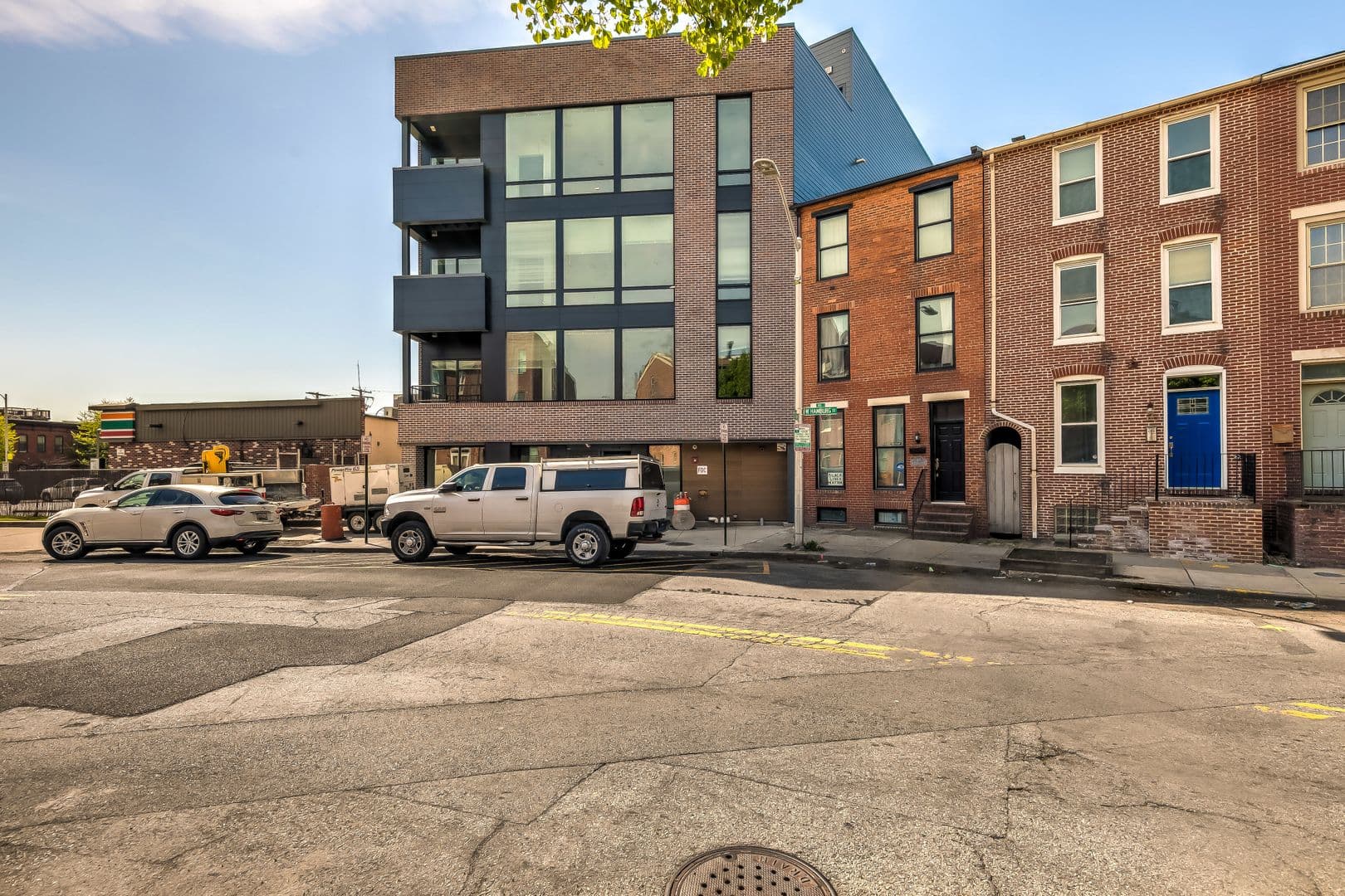Baltimore Apartment: 115 W Hamburg