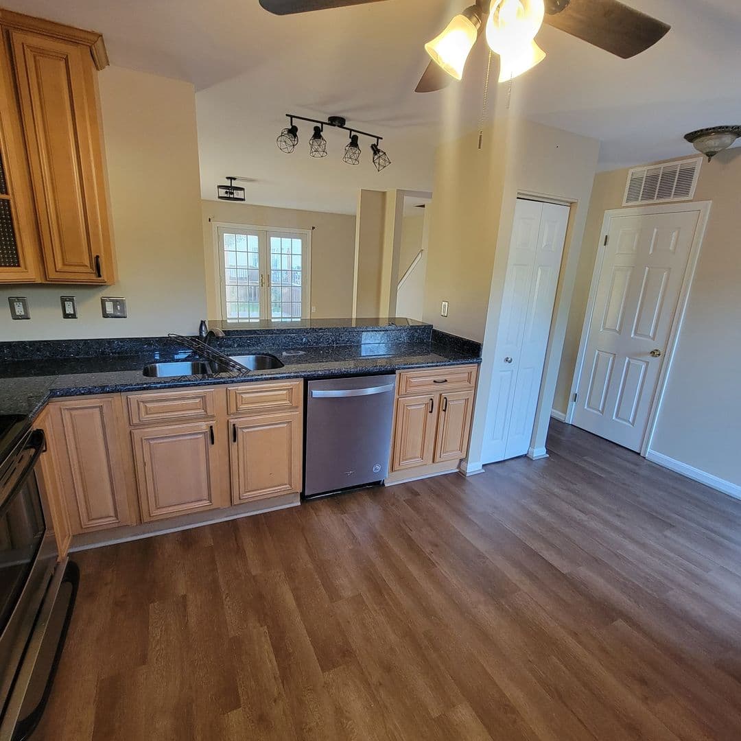 Perry Hall Townhome: 15 Offspring Ct