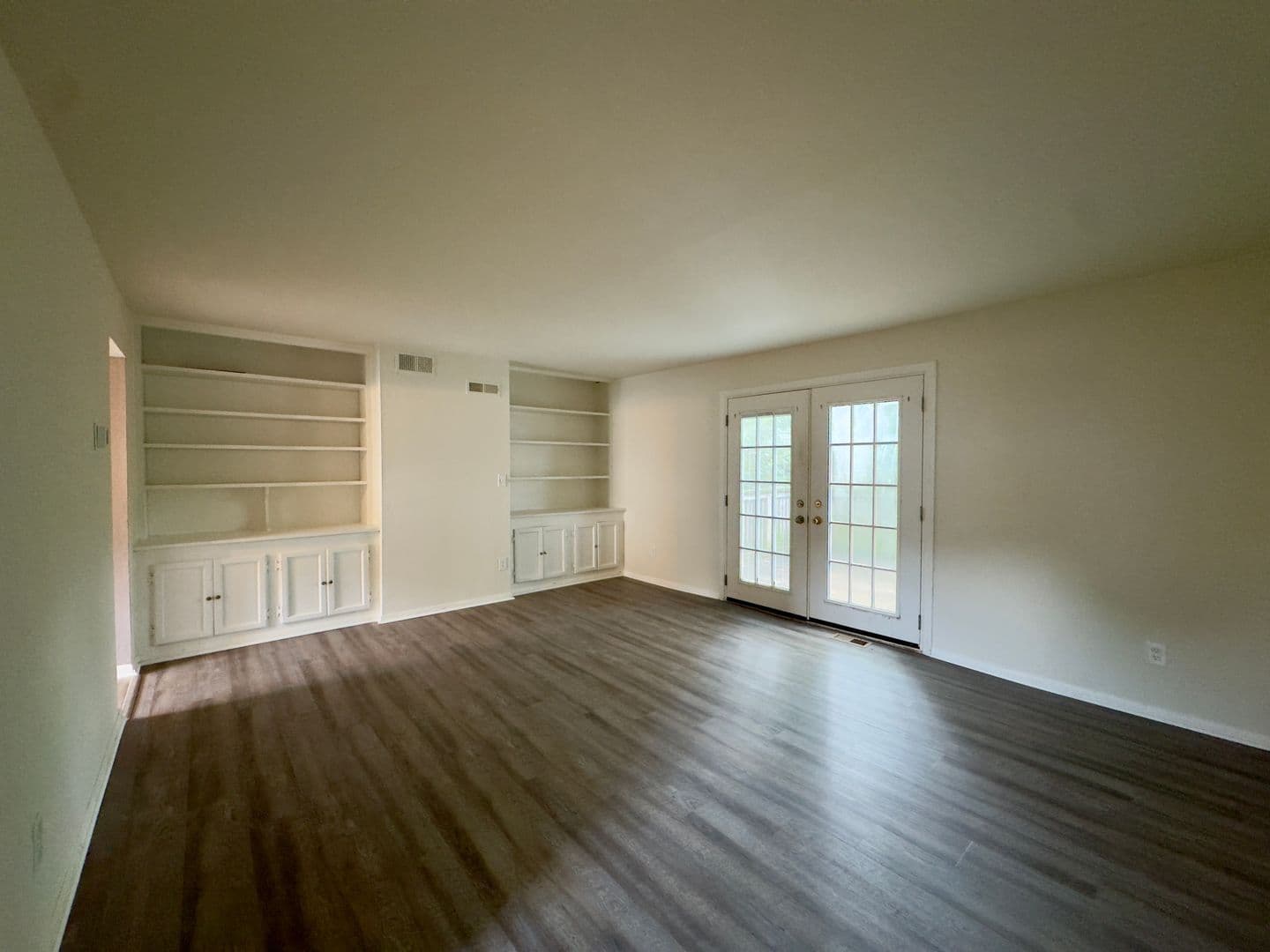 Edgewood Townhome: 1830 Eloise Ln