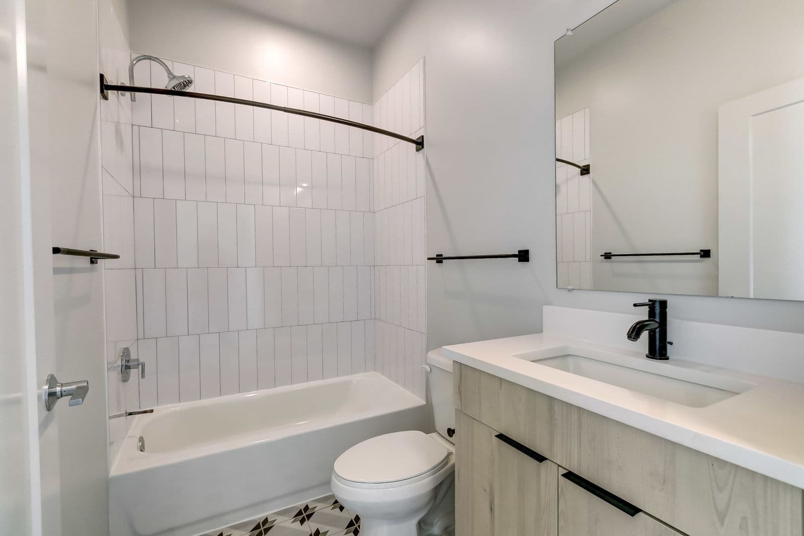 Baltimore Apartment: 115 W Hamburg