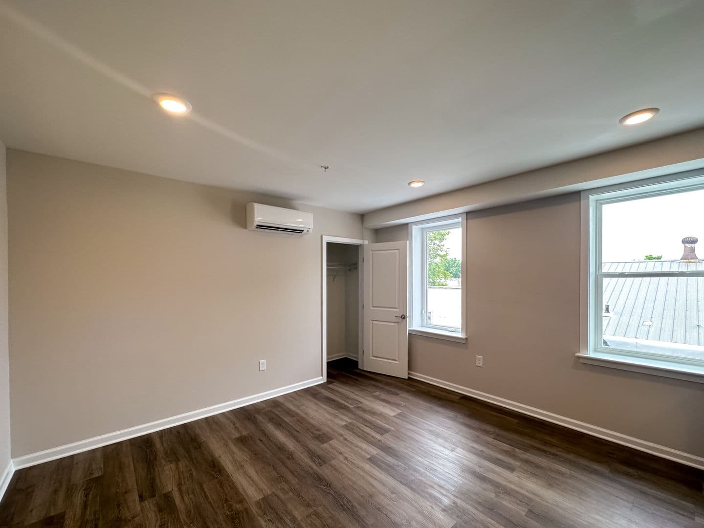 Baltimore Apartment: 5508 Belair Rd