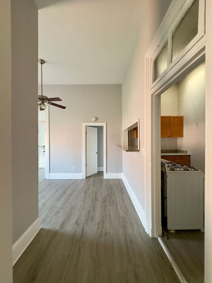 Baltimore Apartment: 1322-1324 Eutaw Pl