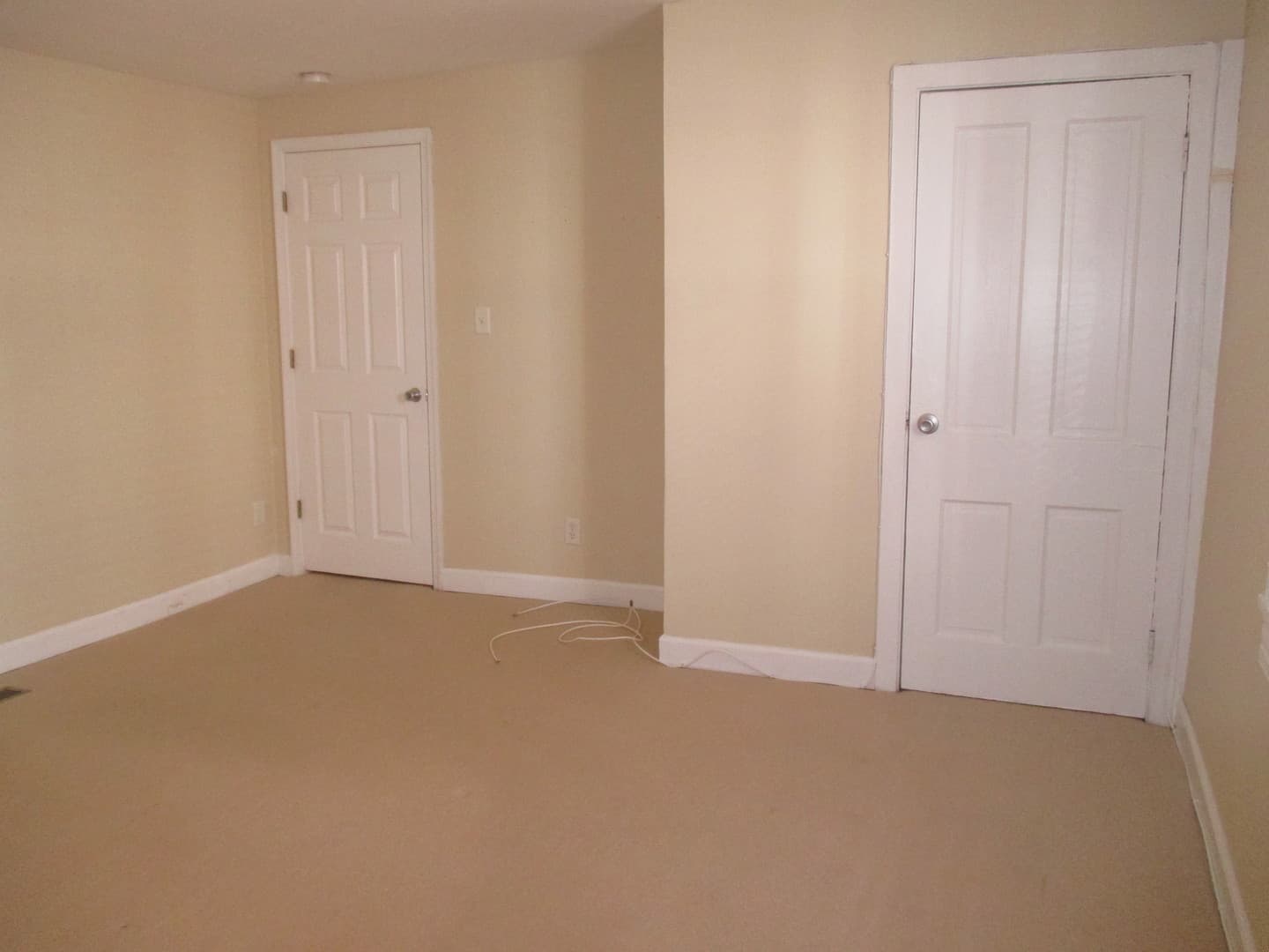 Baltimore House: 3539 Falls Rd