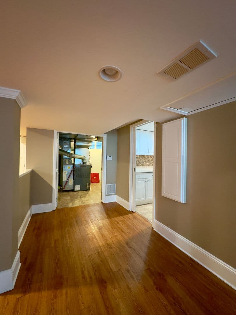 Baltimore House: 115 E Northern Pkwy