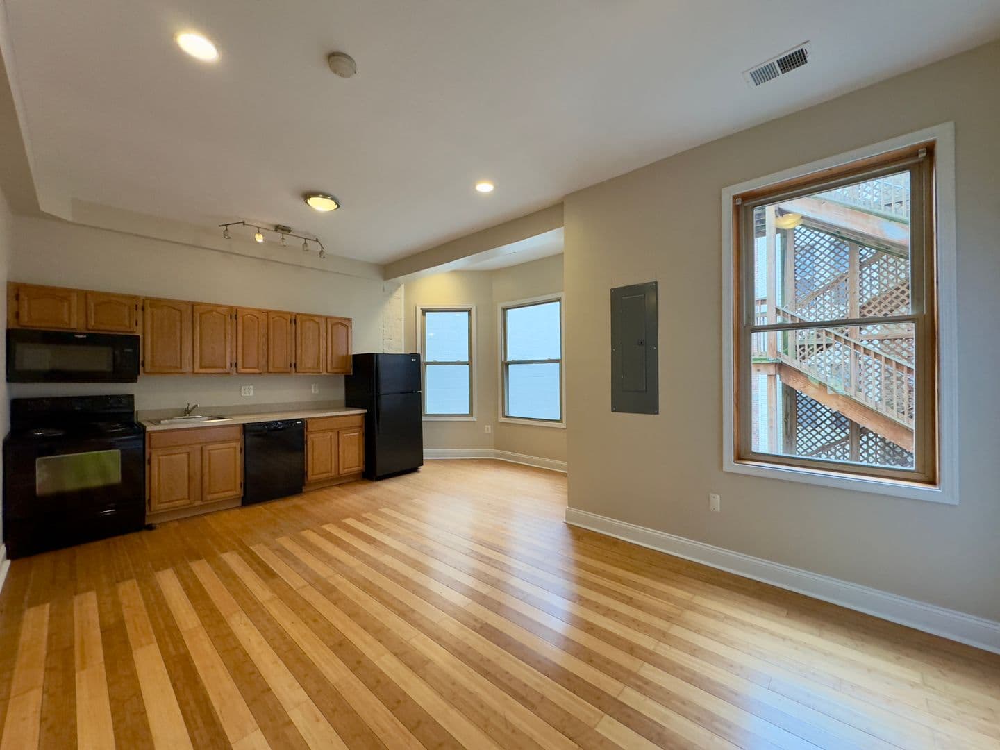 Baltimore Apartment: 2401 Brookfield Ave