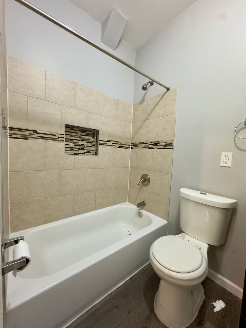 Baltimore Apartment: 2428 N Calvert St