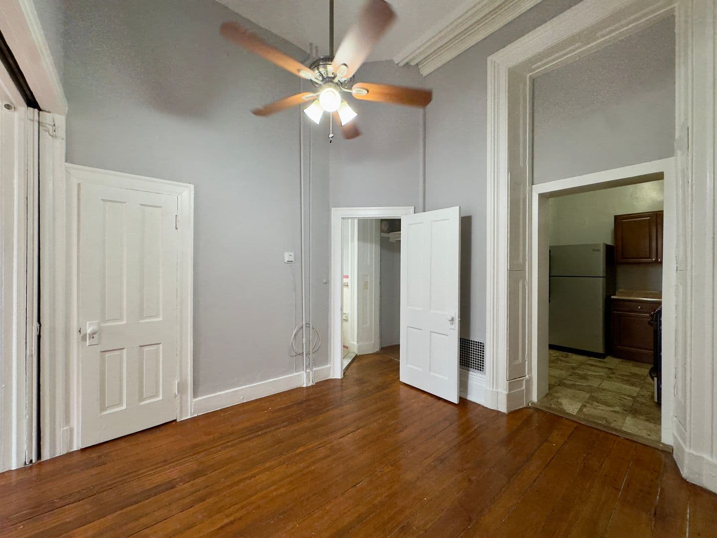 Baltimore Apartment: 1322-1324 Eutaw Pl