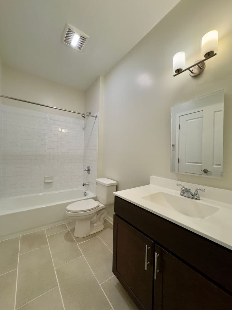Baltimore Apartment: 4909 Hamilton Ave
