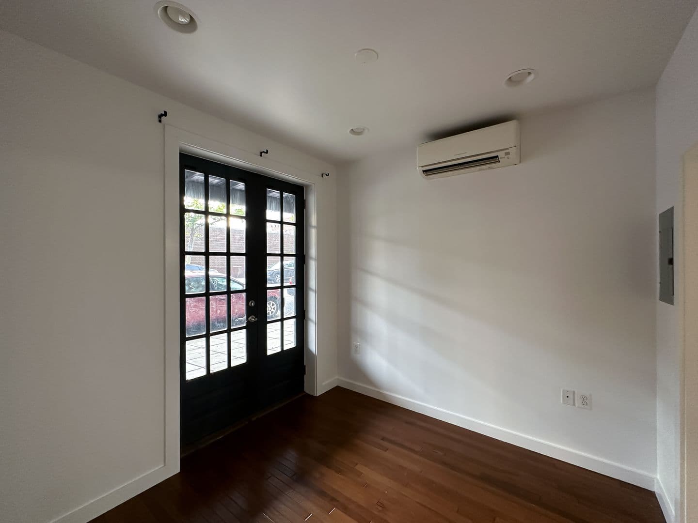 Baltimore Apartment: 613 Portland St