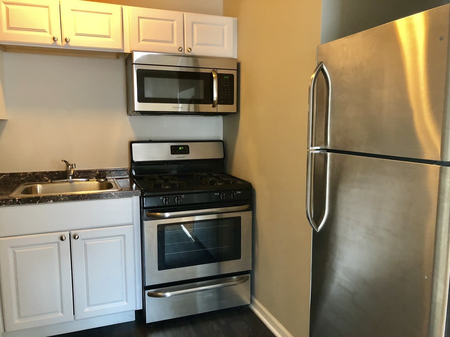 Baltimore Apartment: 914 N. Charles St