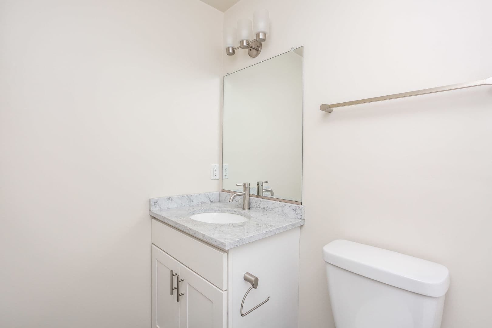 Baltimore Apartment: 605 Park Ave