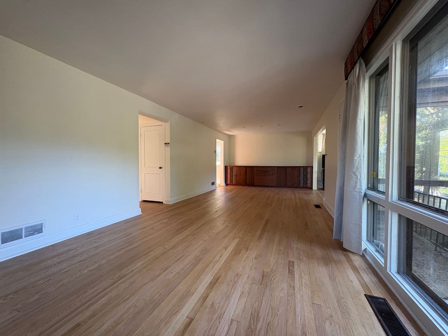 Baltimore House: 2711 Glen Ave