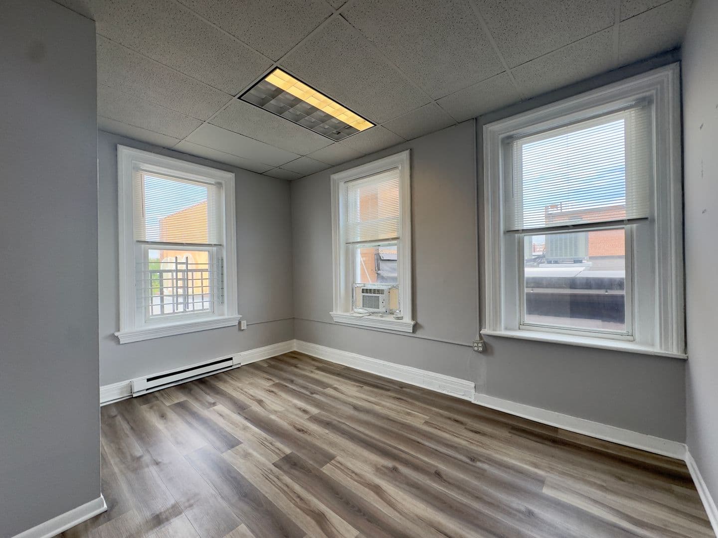 Baltimore Apartment: 914 N. Charles St