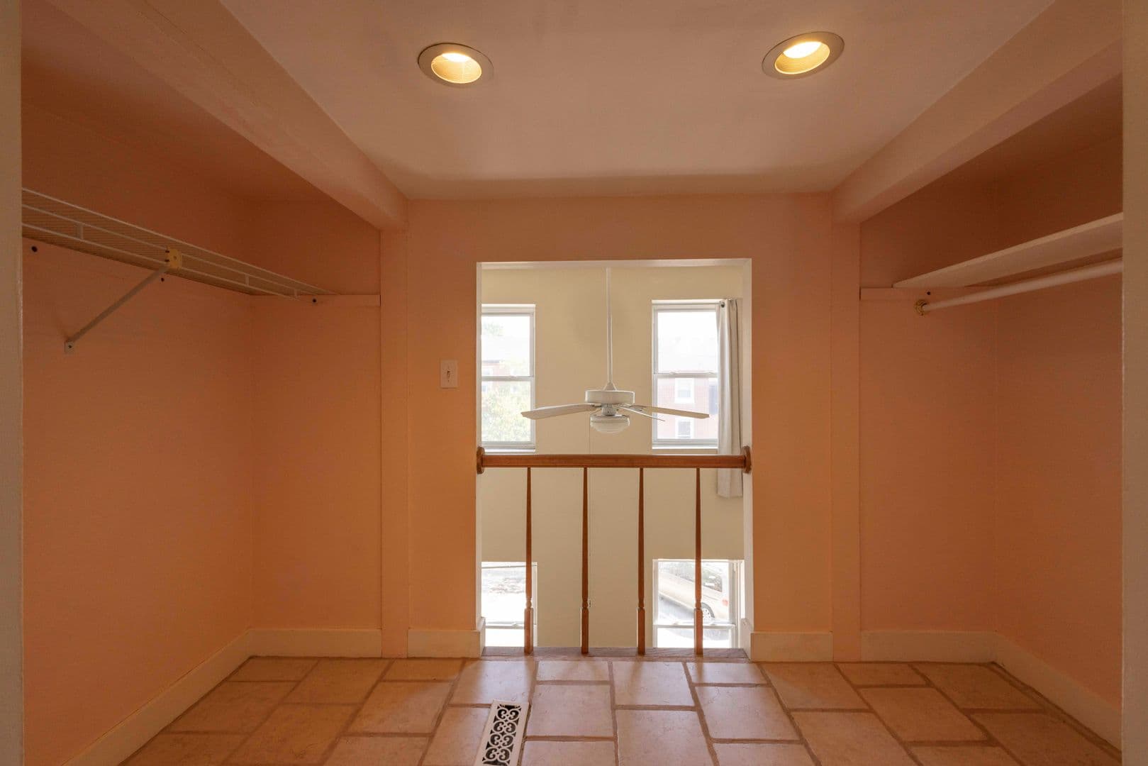Baltimore Townhome: 1037 W Barre St