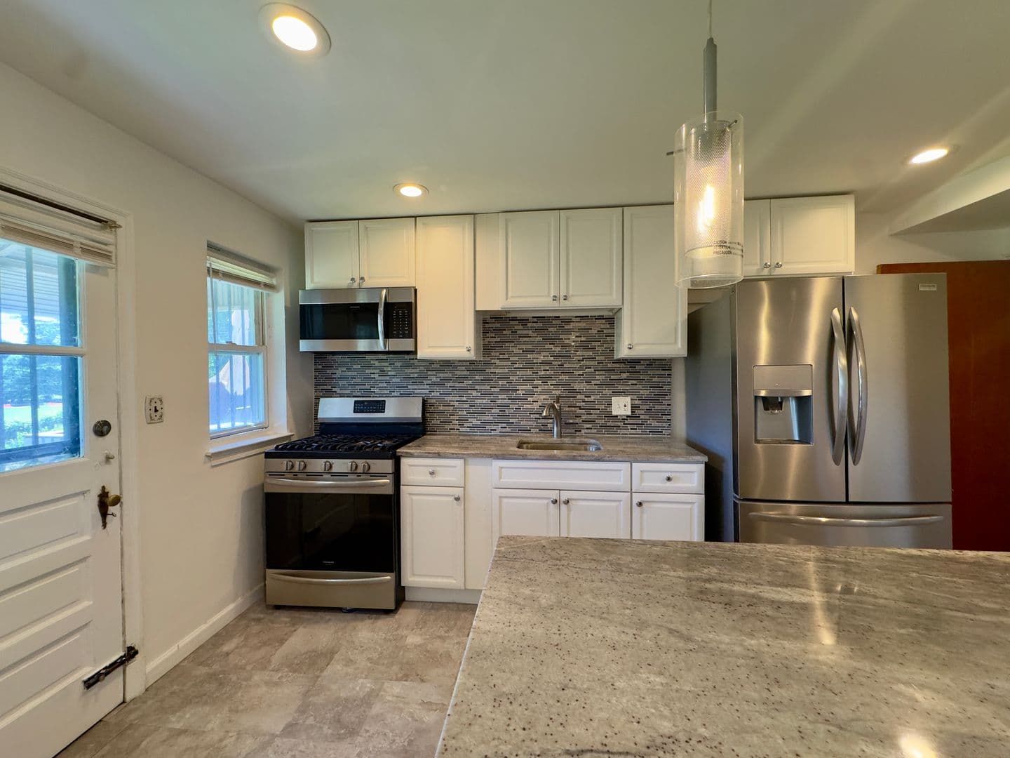 Baltimore Townhome: 5781 Edgepark Rd