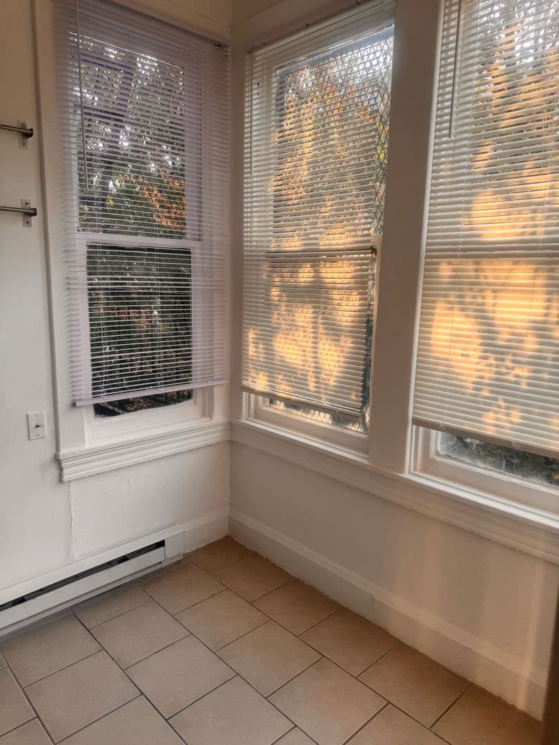 Baltimore Apartment: 10 & 12 W Biddle Street, & 1629 St Paul Street