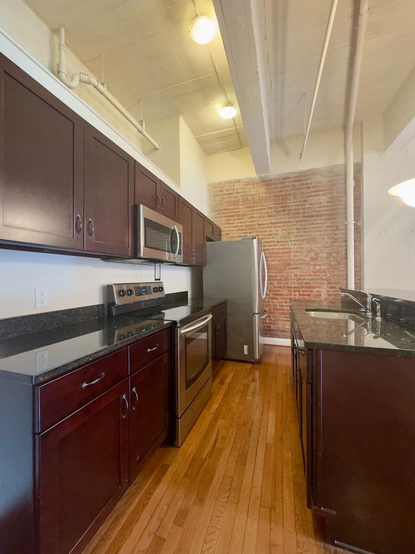 Baltimore Apartment: 311 W Baltimore St