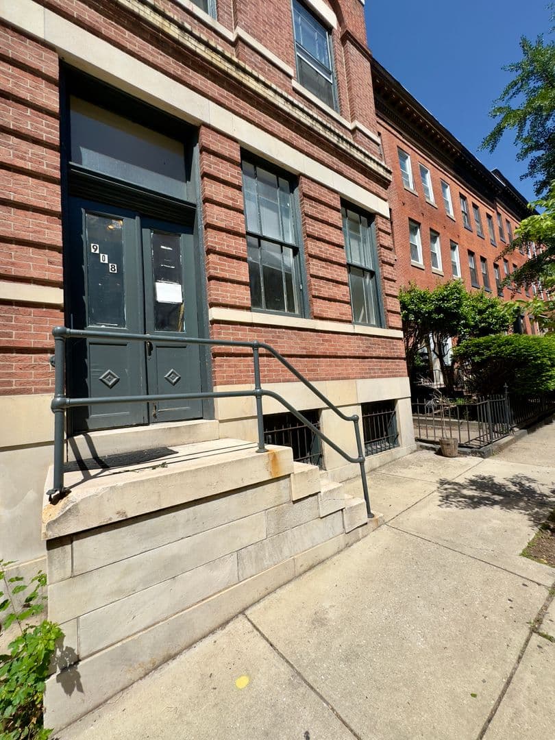 Baltimore Apartment: 908 N Calvert St