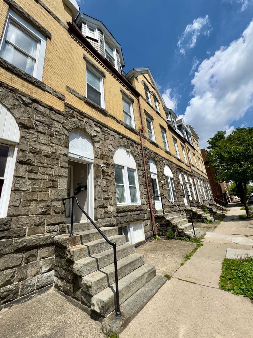 Baltimore Apartment: 2428 N Calvert St