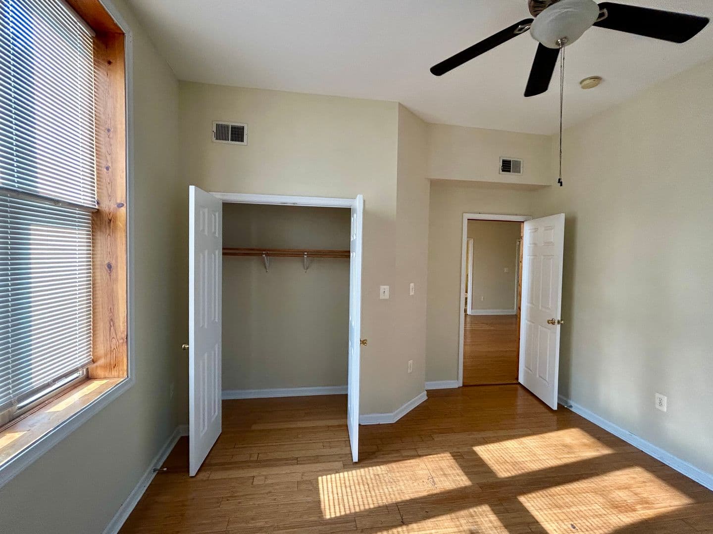 Baltimore Apartment: 2401 Brookfield Ave