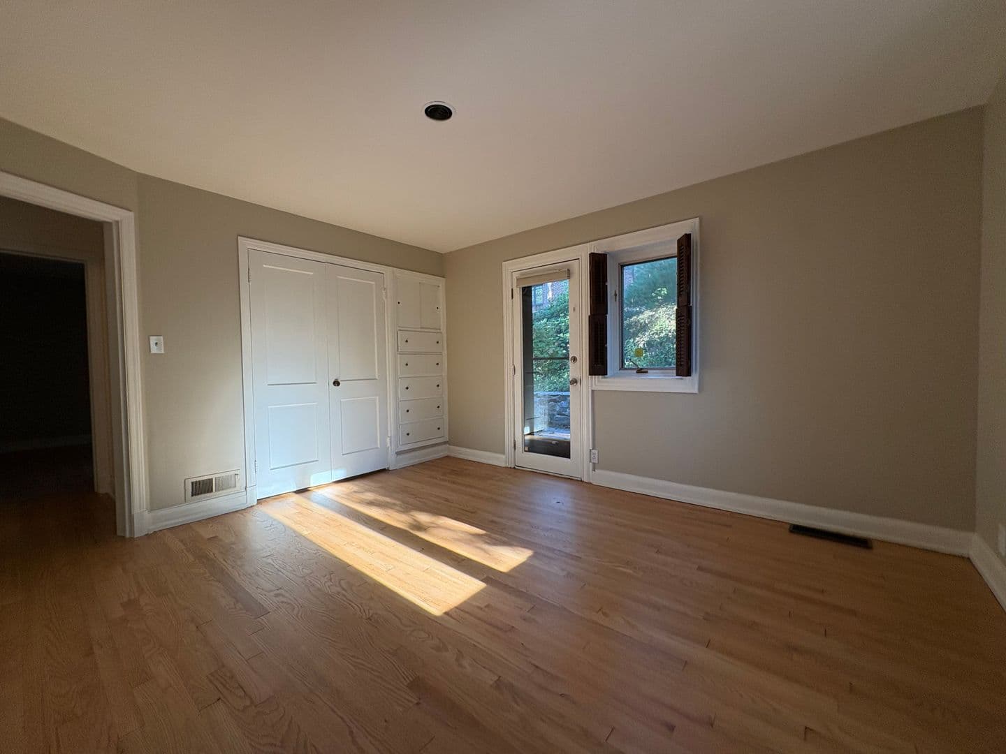 Baltimore House: 2711 Glen Ave