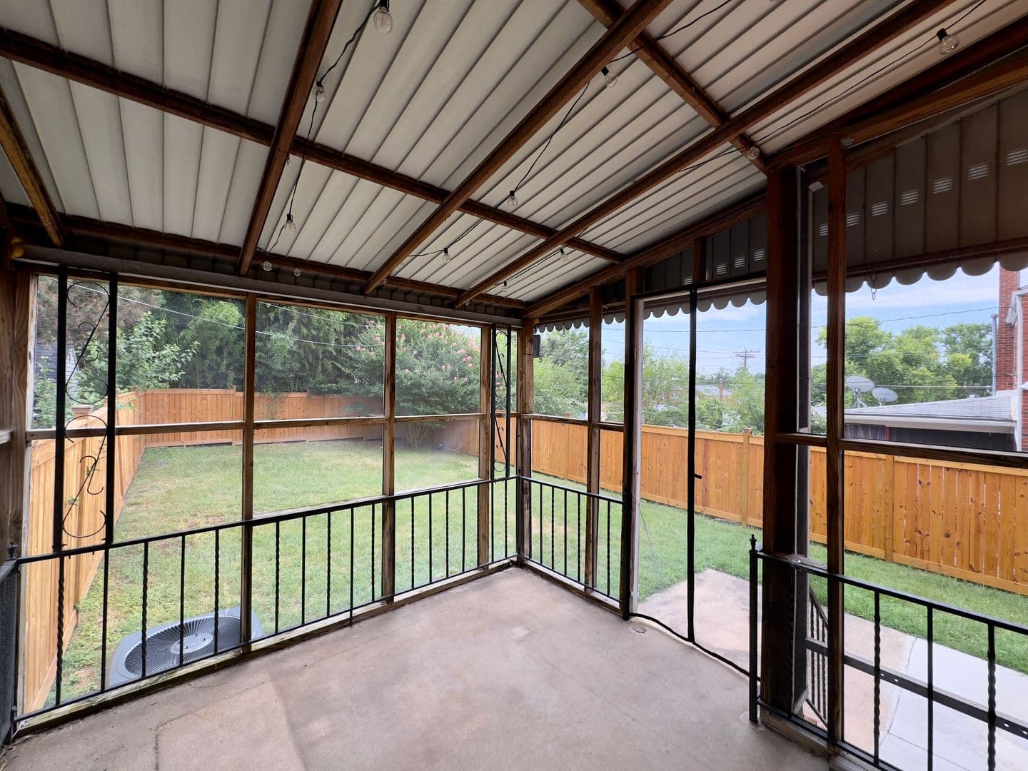 Nottingham Townhome: 205 Sipple Ave