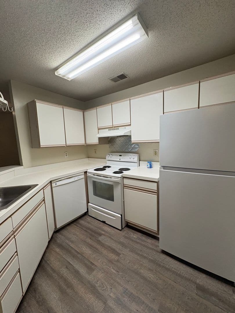 Parkville Condo: 3 Ashlar Hill Ct.