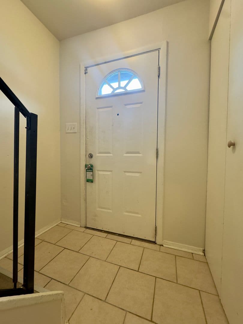 Edgewood Townhome: 1830 Eloise Ln