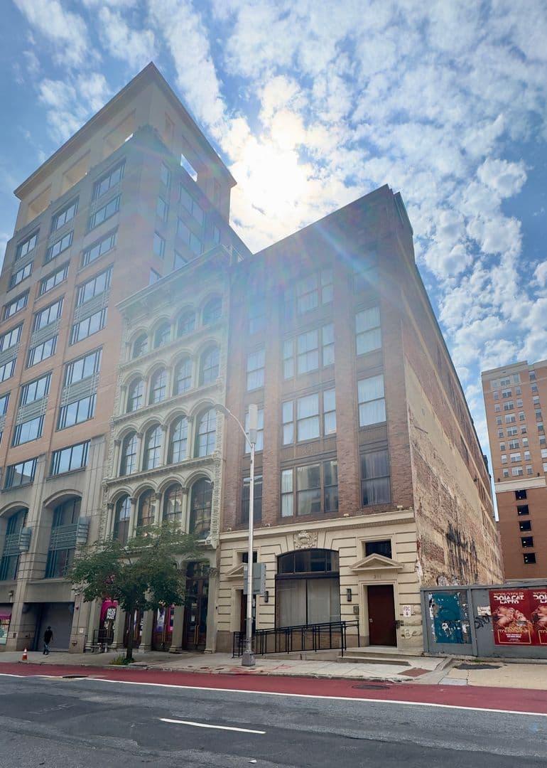 Baltimore Apartment: 311 W Baltimore St