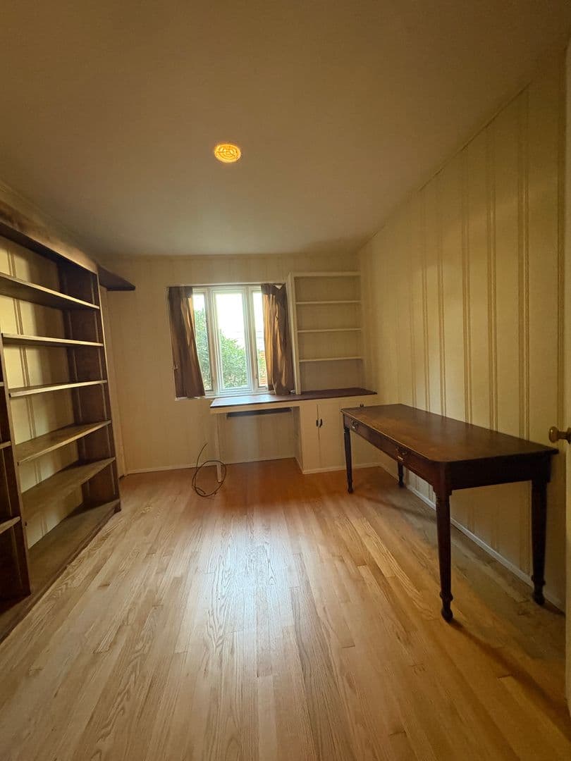 Baltimore House: 2711 Glen Ave