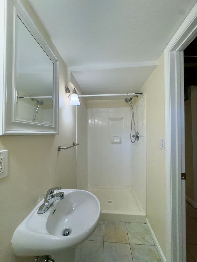 Baltimore Townhome: 1623 Langford Rd