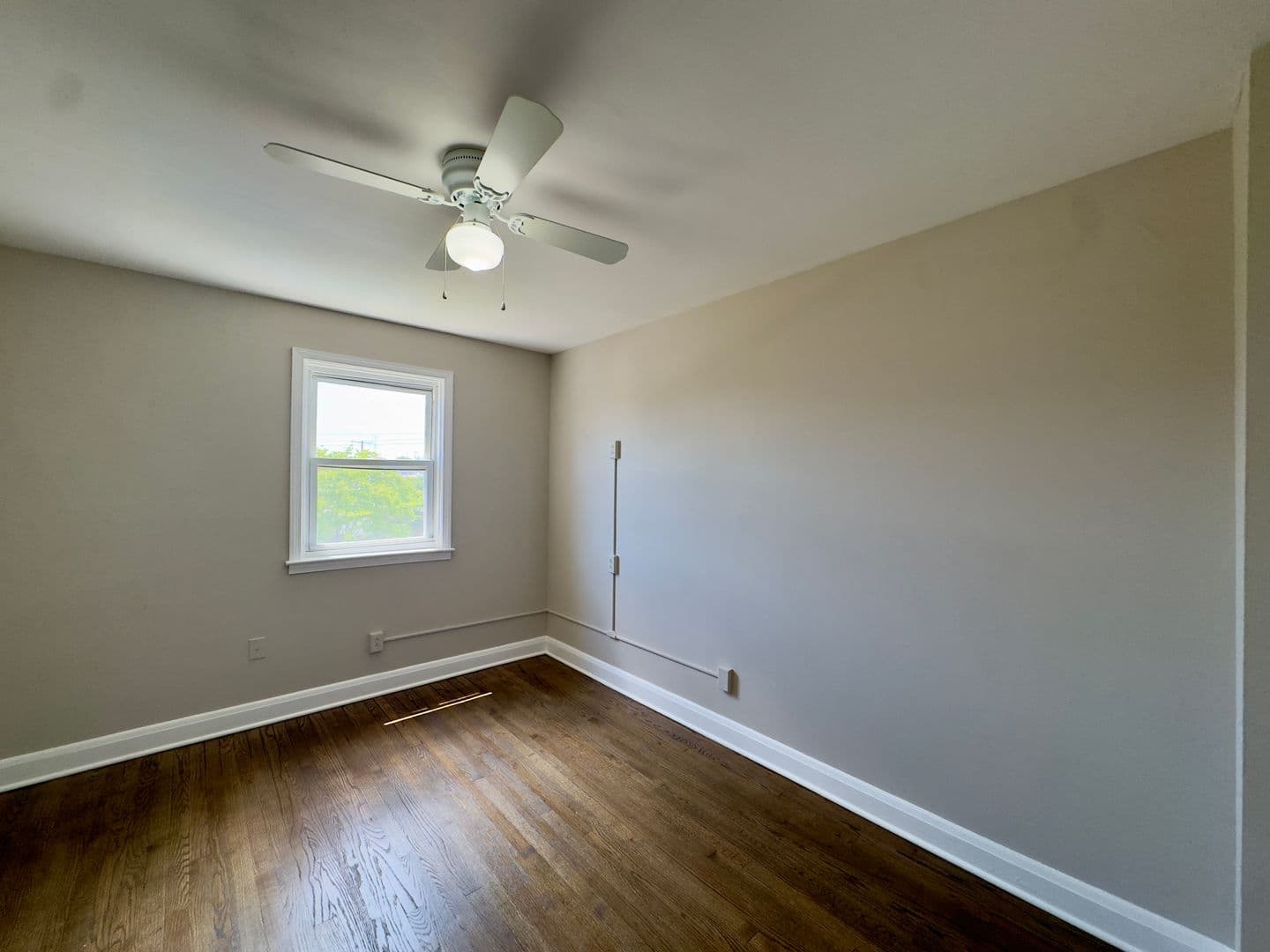 Baltimore Townhome: 433 Oakwood Rd
