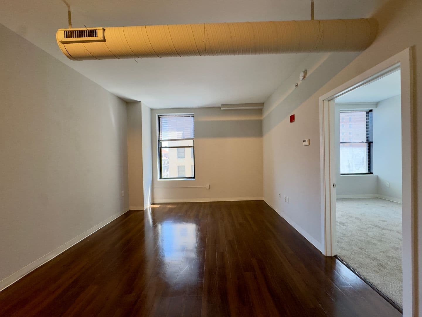 Baltimore Apartment: 10 N Calvert St