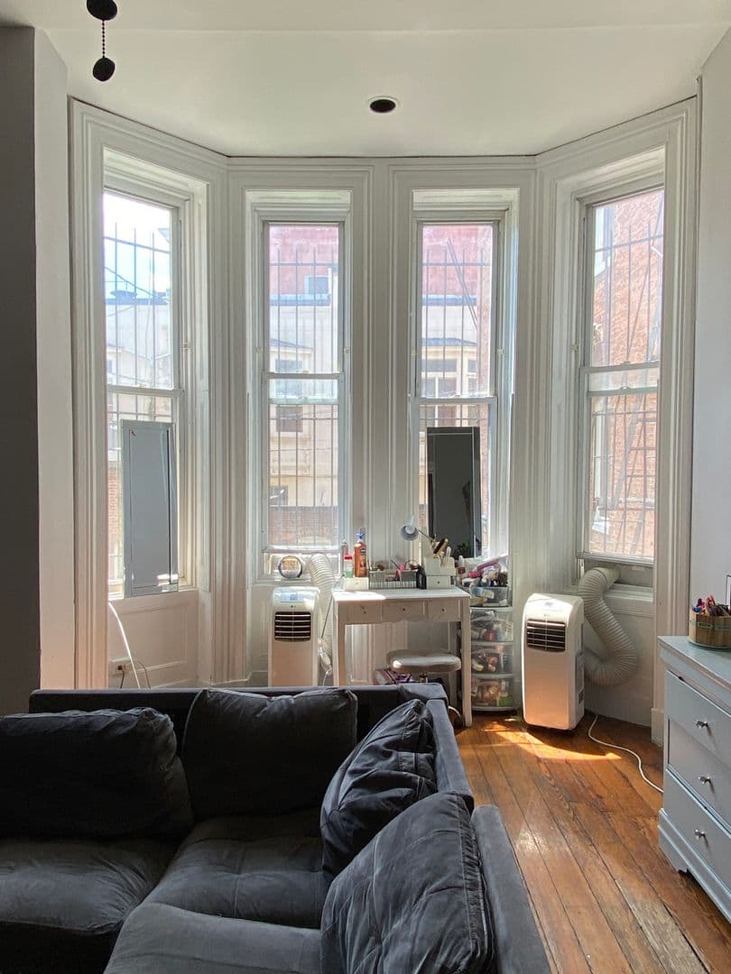 Baltimore Apartment: 1322-1324 Eutaw Pl