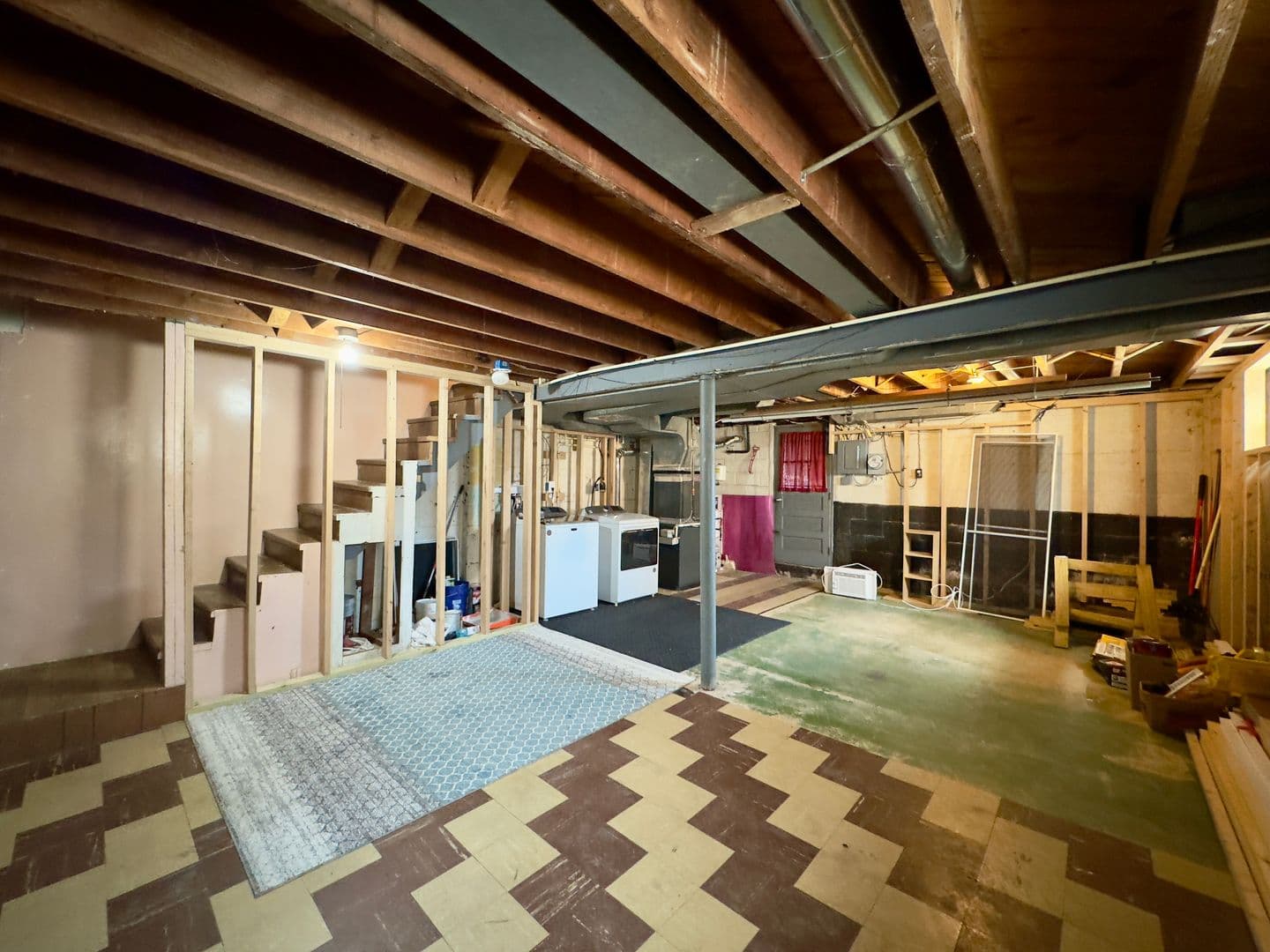 Nottingham Townhome: 205 Sipple Ave